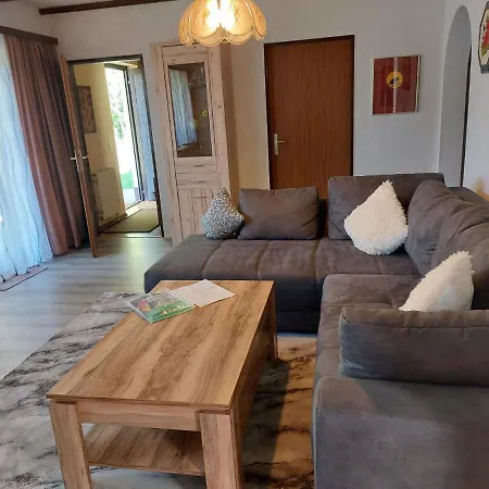Apartman Am Hohen Bogen-14